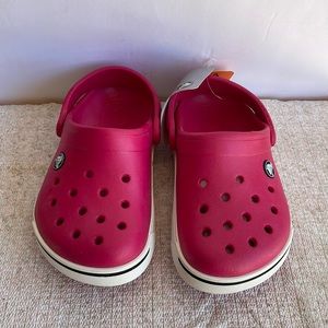 NWT Kids Pink/Red Crocs Slip On Water Shoe Sandal. Size 1